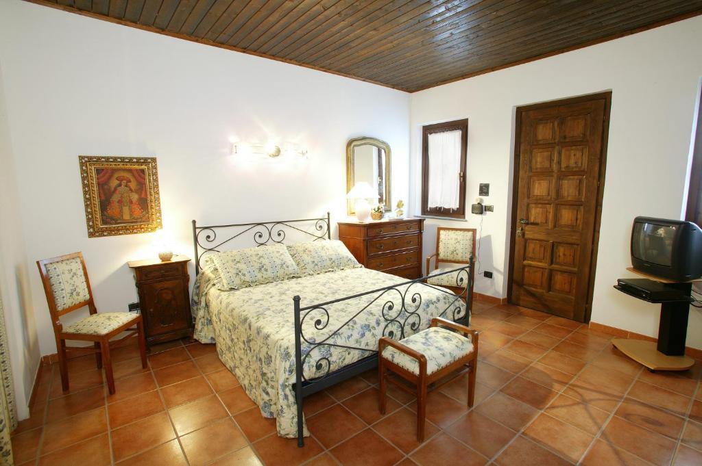 La Maragliana Aparthotel Castel Rocchero Ruang foto