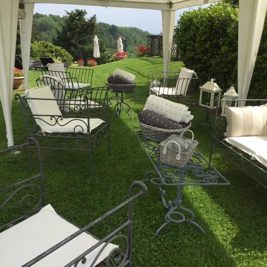 La Maragliana Aparthotel Castel Rocchero Bagian luar foto