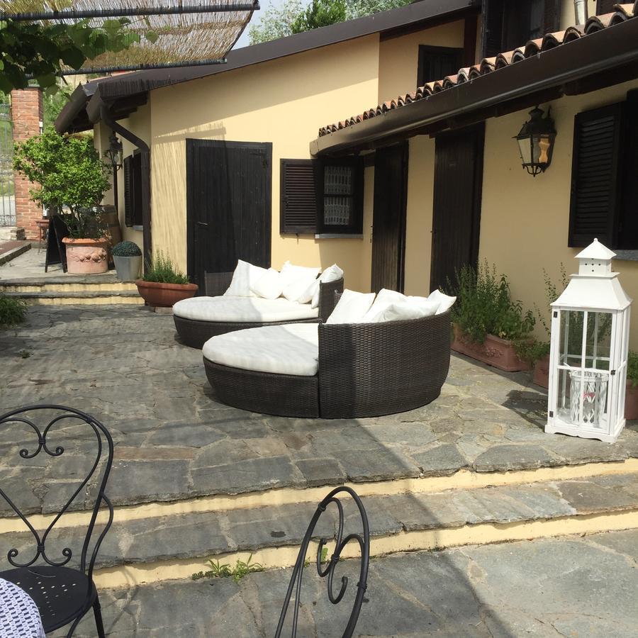 La Maragliana Aparthotel Castel Rocchero Bagian luar foto